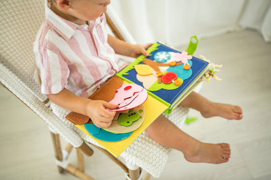 Building Fine Motor Skills: Toddler-Friendly Activities